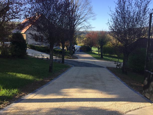 Réalisation bordures pavés Villars-Fontaine (21)